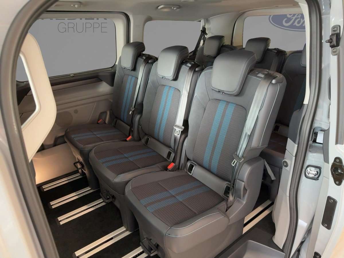 Fahrzeugbild eines Ford Tourneo Custom