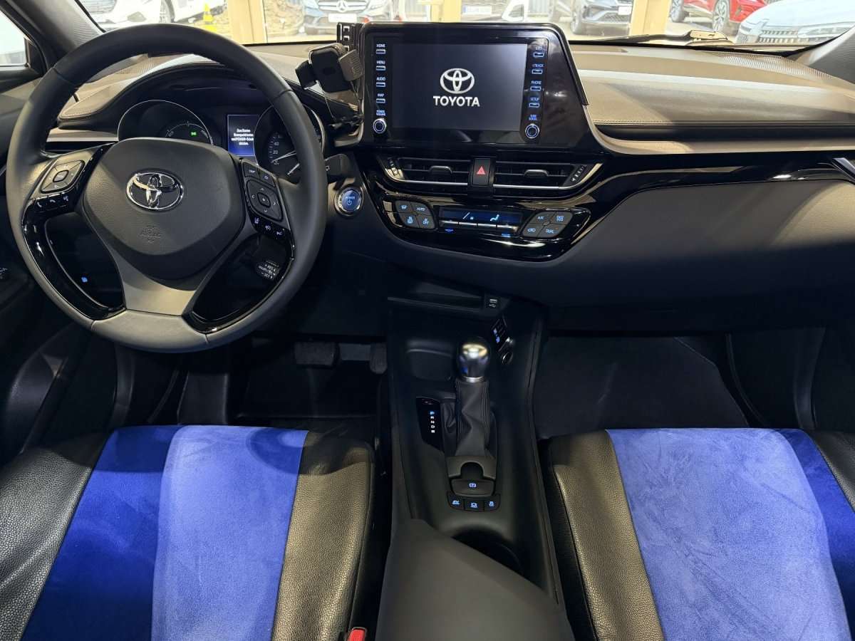 Fahrzeugbild eines Toyota C-HR