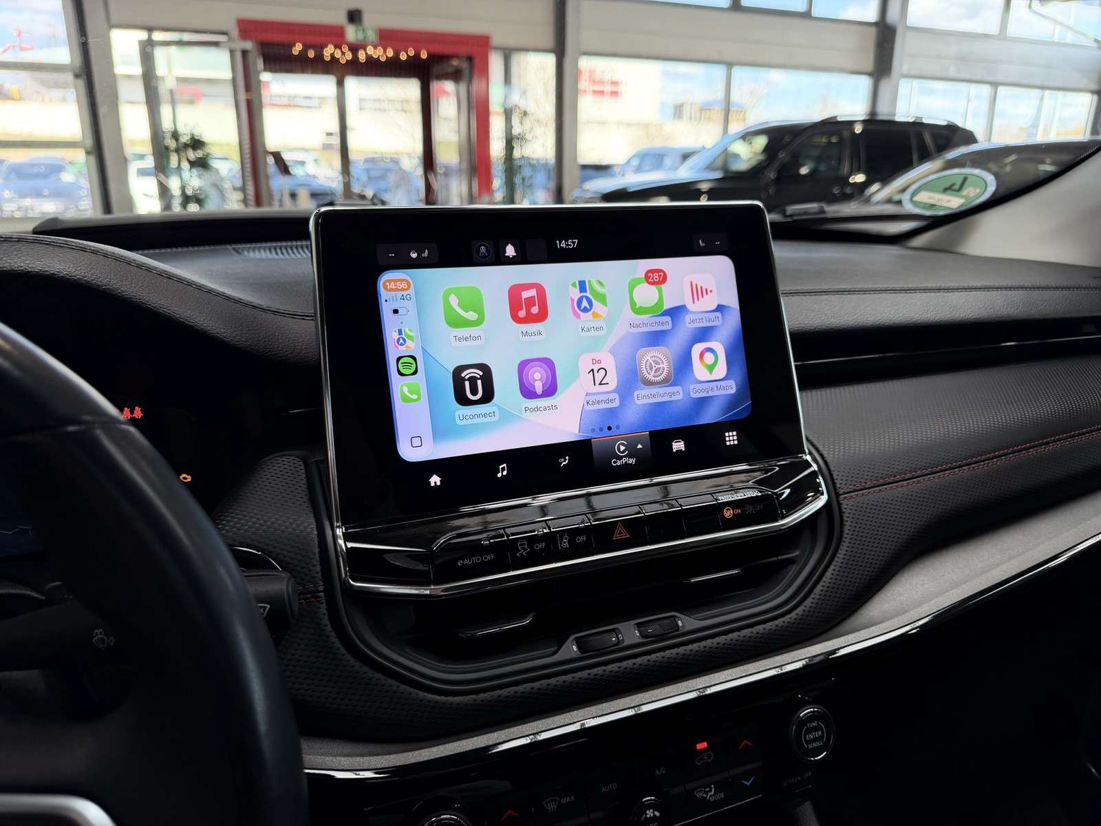 Fahrzeugbild eines Jeep Compass