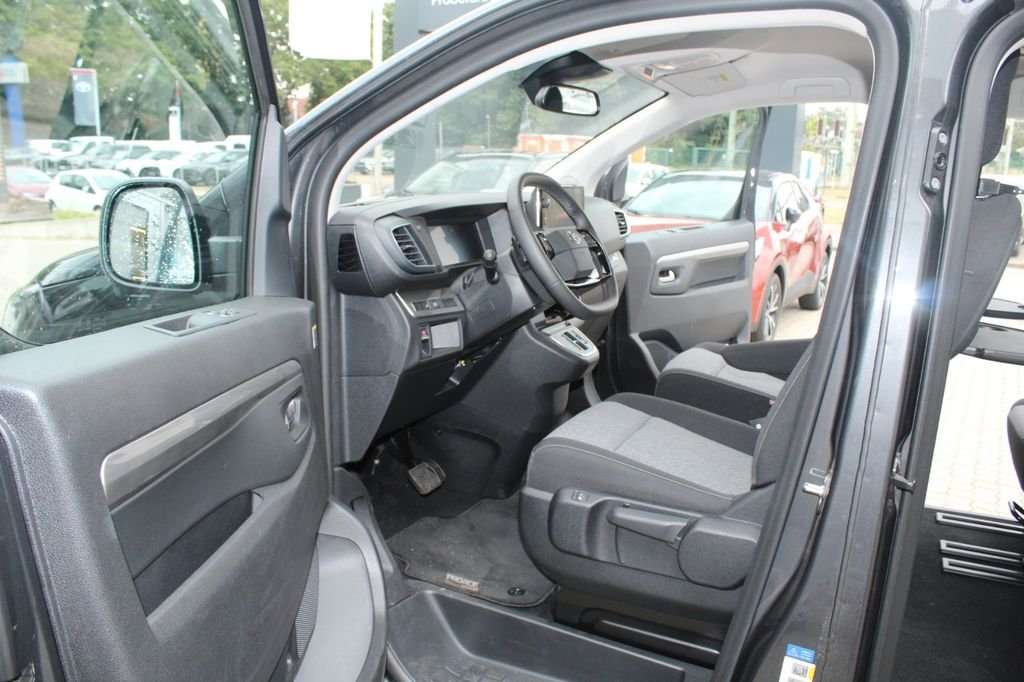 Fahrzeugbild eines Toyota Proace