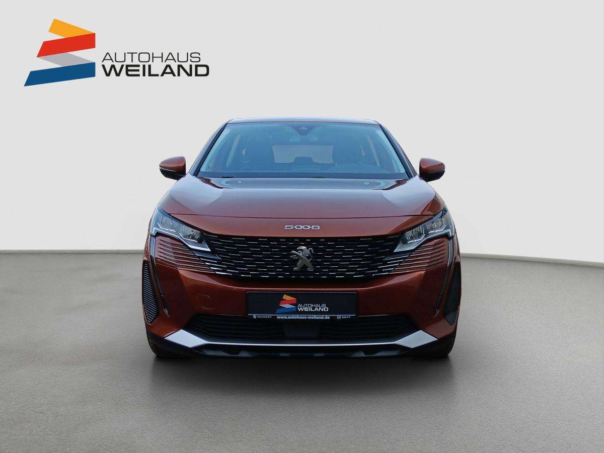 Fahrzeugbild eines Peugeot 5008