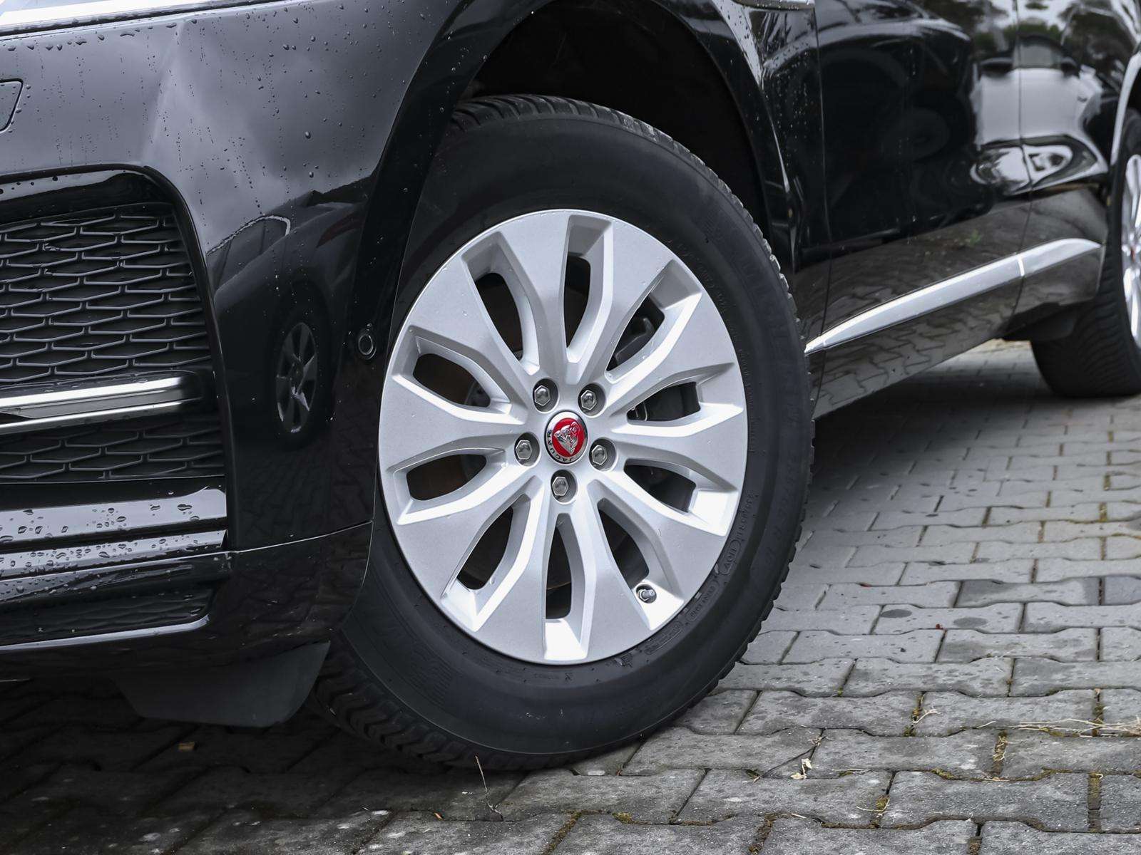Fahrzeugbild eines Jaguar F-PACE
