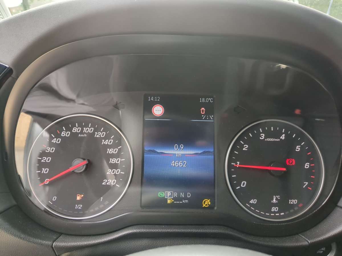 Fahrzeugbild eines Mercedes-Benz T-Klasse