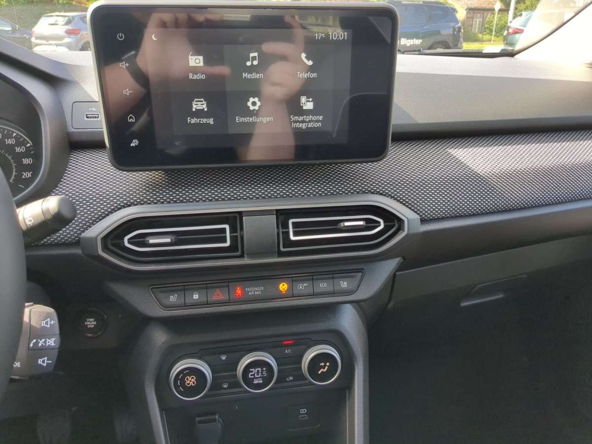 Fahrzeugbild eines Dacia Sandero