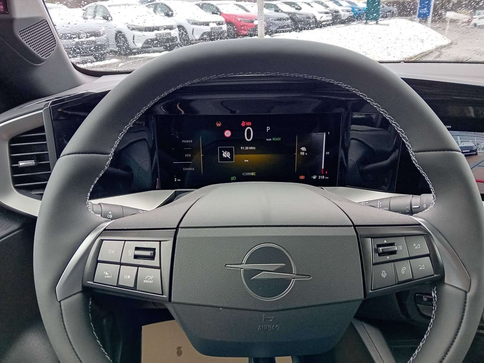 Fahrzeugbild eines Opel Mokka Electric