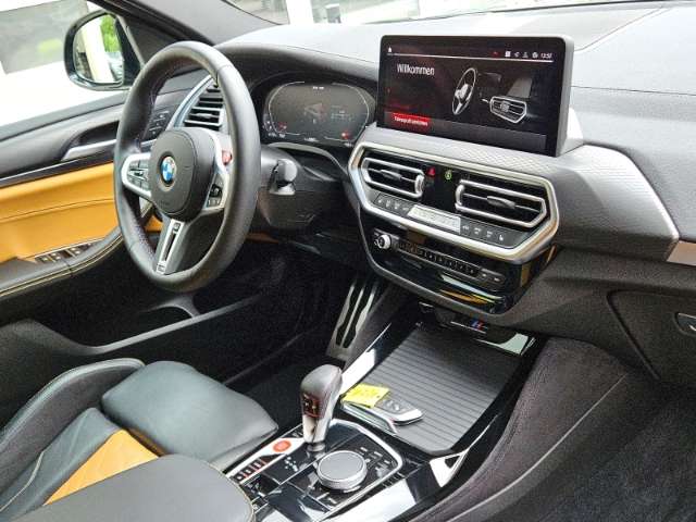 Fahrzeugbild eines BMW X4