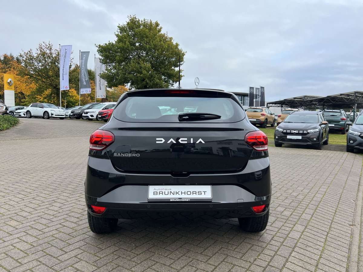Fahrzeugbild eines Dacia Sandero