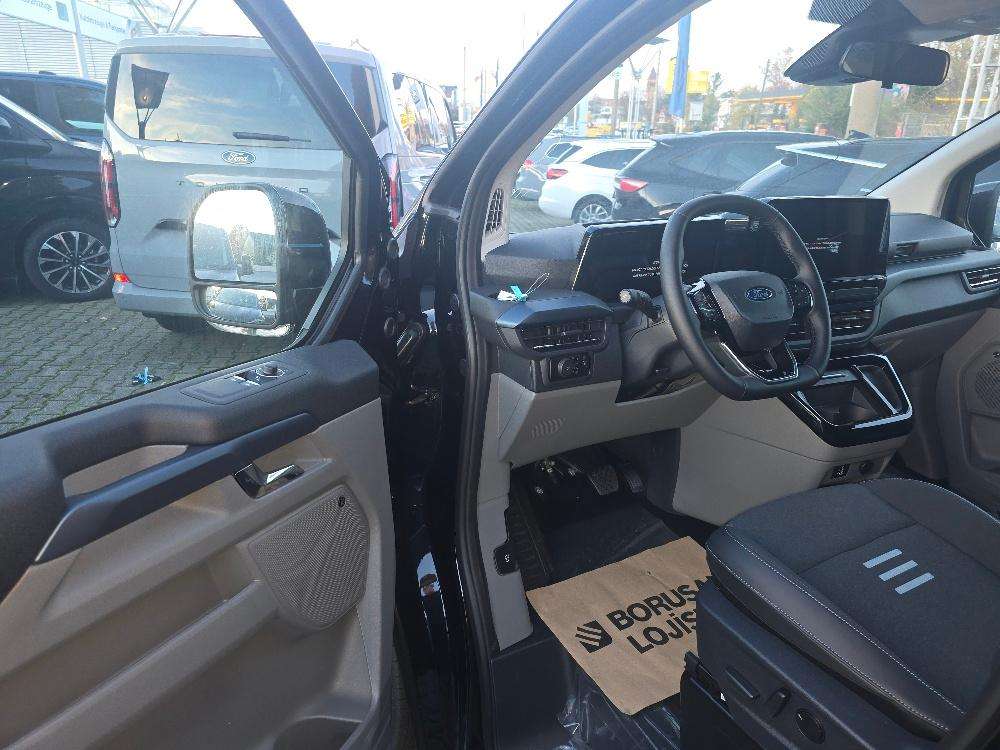 Fahrzeugbild eines Ford Tourneo Custom