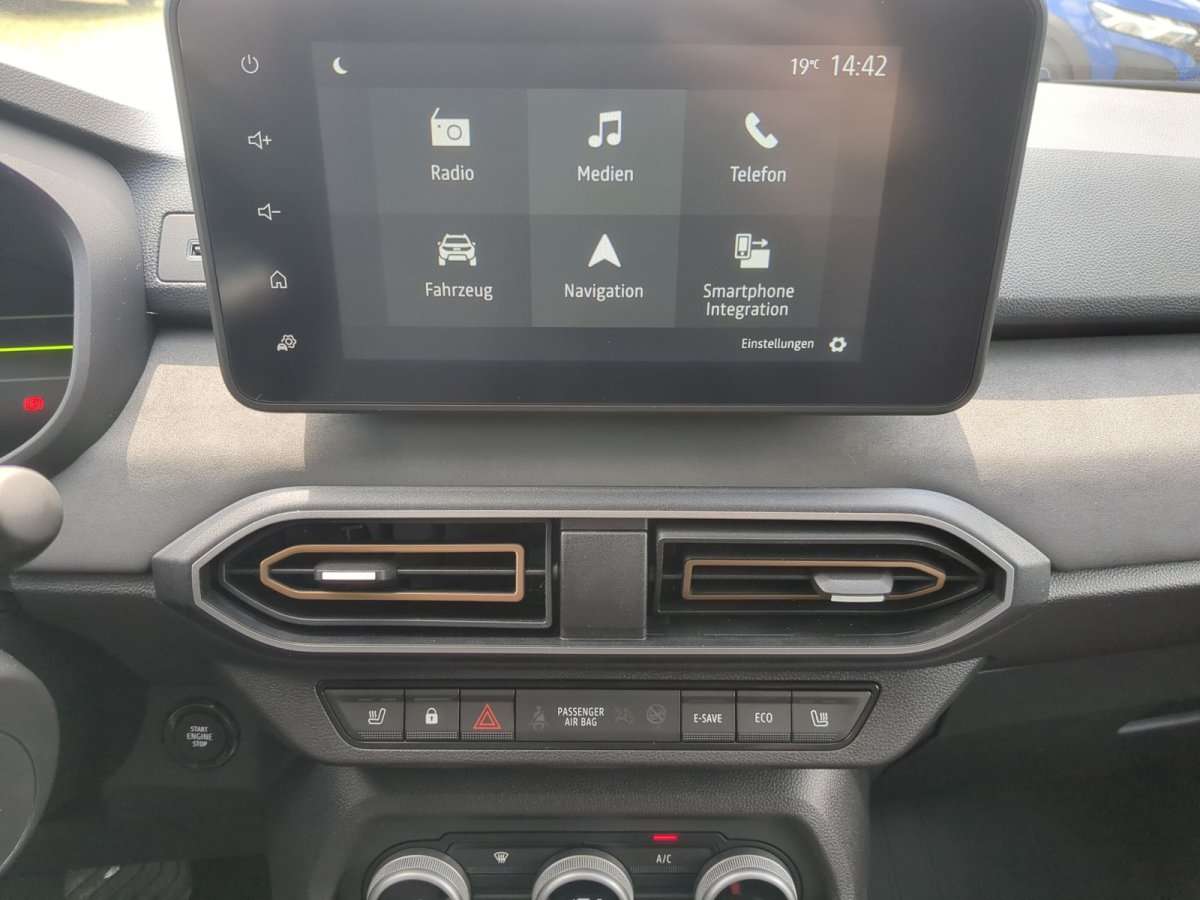 Fahrzeugbild eines Dacia Jogger