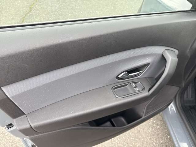 Fahrzeugbild eines Renault Express