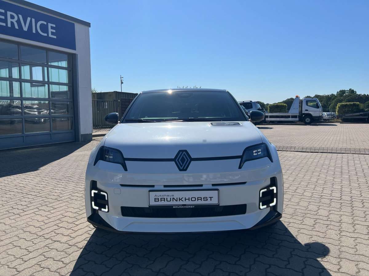 Fahrzeugbild eines Renault 5 E-TECH