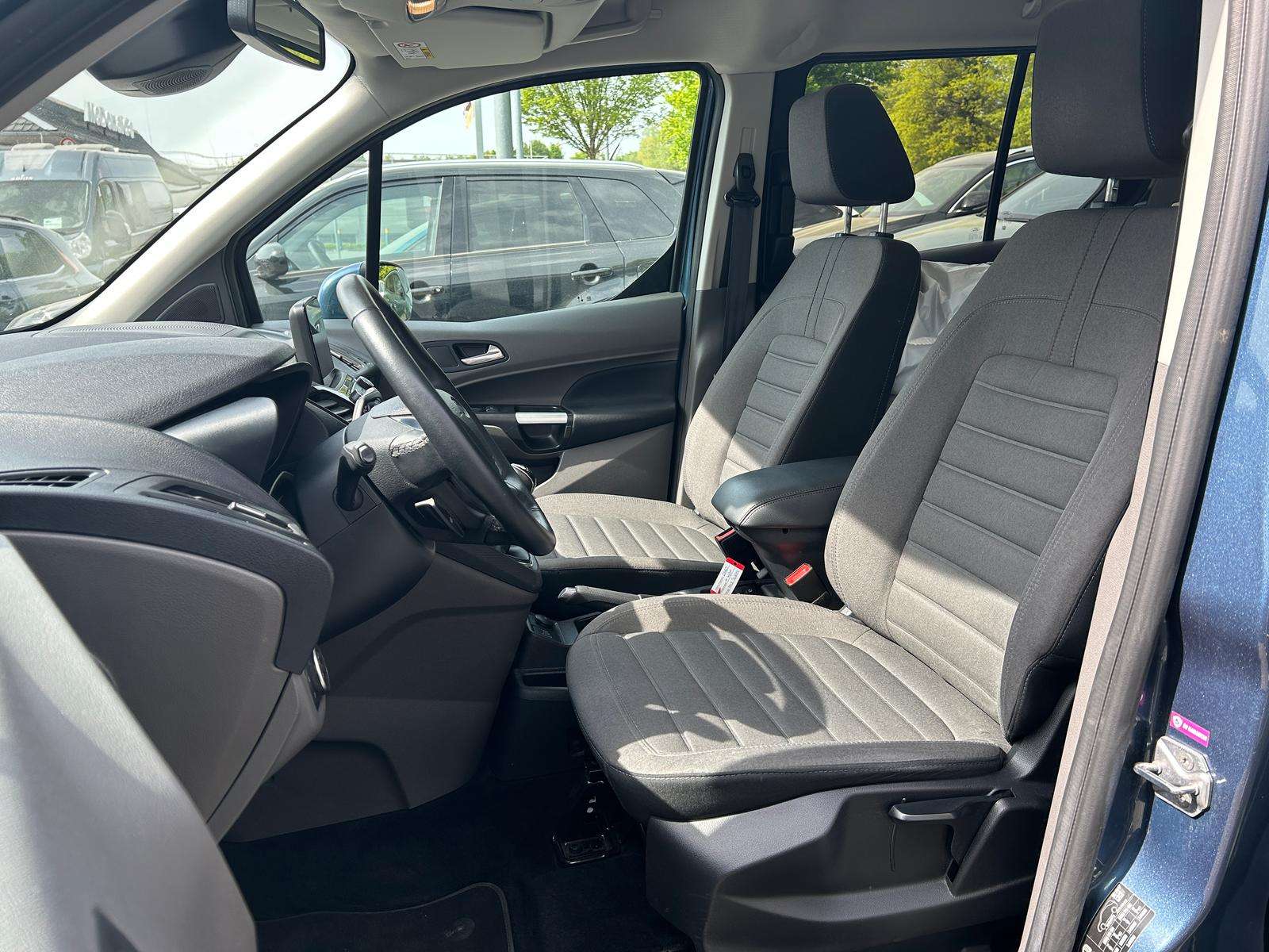 Fahrzeugbild eines Ford Tourneo Connect