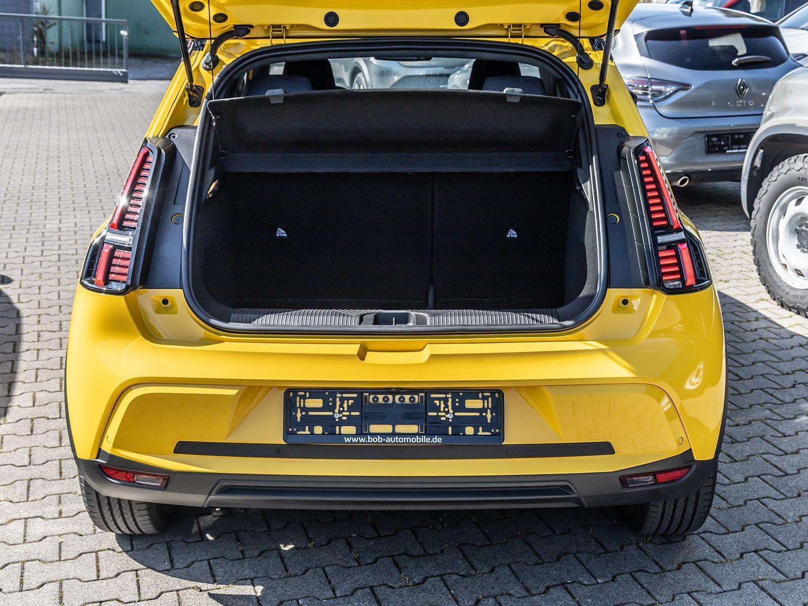 Fahrzeugbild eines Renault 5 E-TECH