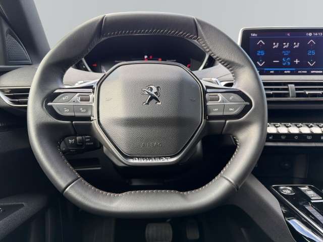 Fahrzeugbild eines Peugeot 5008