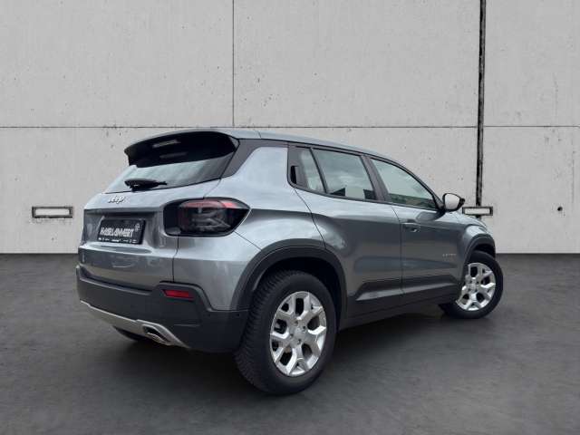 Fahrzeugbild eines Jeep Avenger