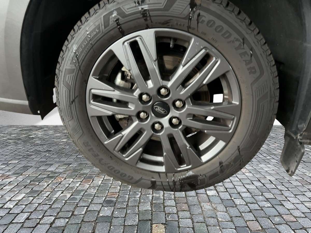 Fahrzeugbild eines Ford Tourneo Custom