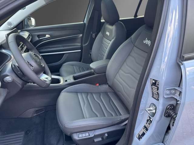 Fahrzeugbild eines Jeep Avenger