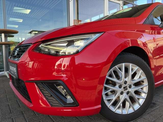 Fahrzeugbild eines SEAT Ibiza