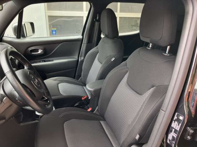 Fahrzeugbild eines Jeep Renegade