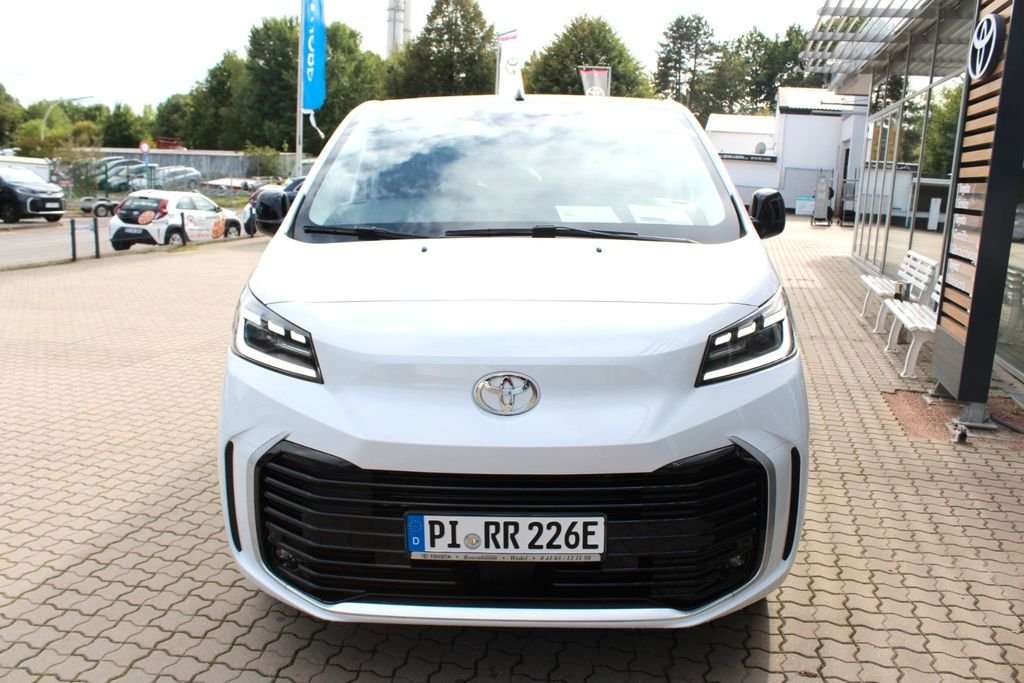 Fahrzeugbild eines Toyota Proace