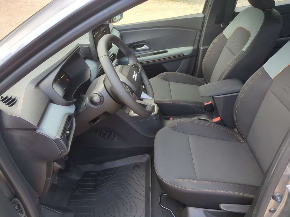 Fahrzeugbild eines Dacia Sandero