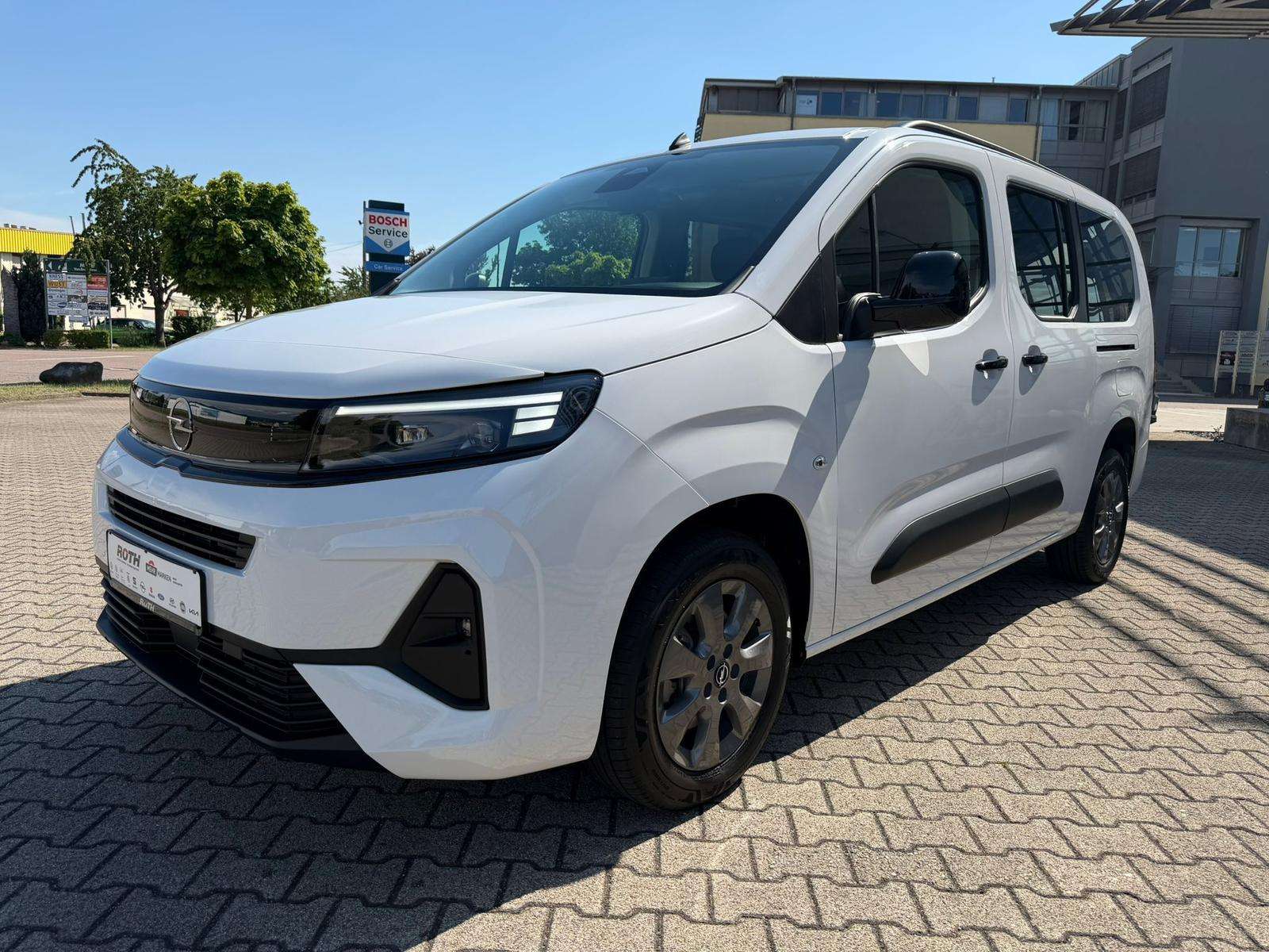 Fahrzeugbild eines Opel Combo Life