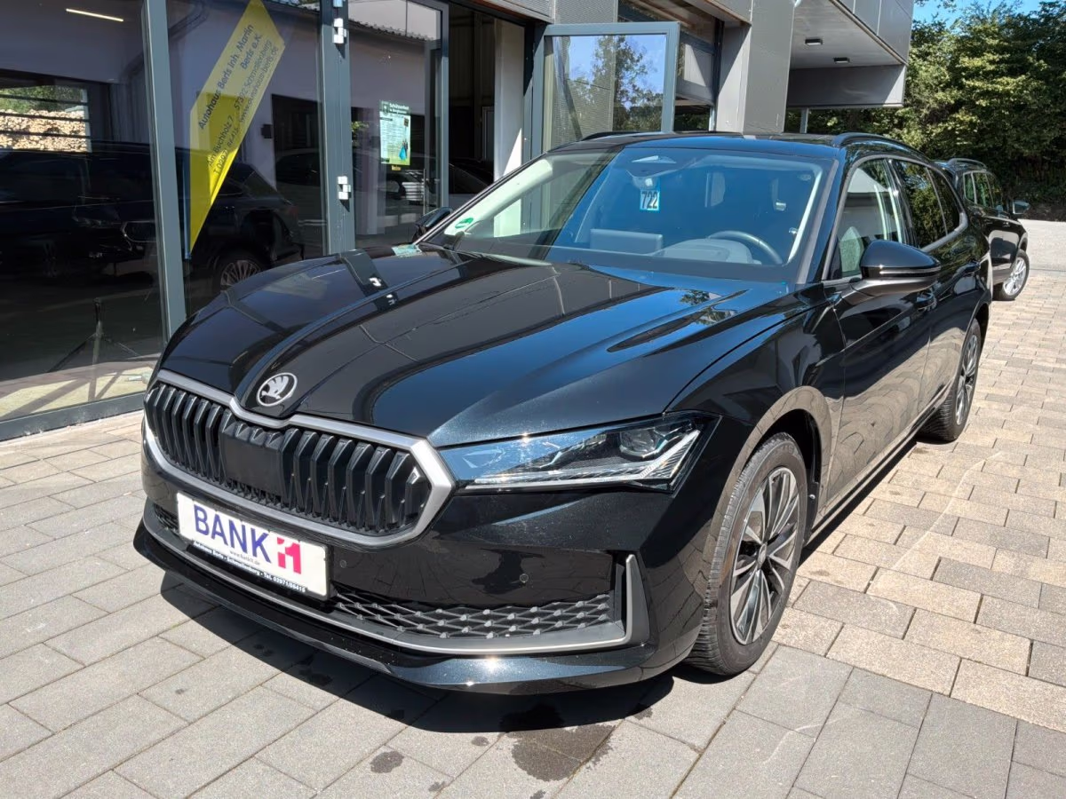 Fahrzeugbild eines Skoda Superb