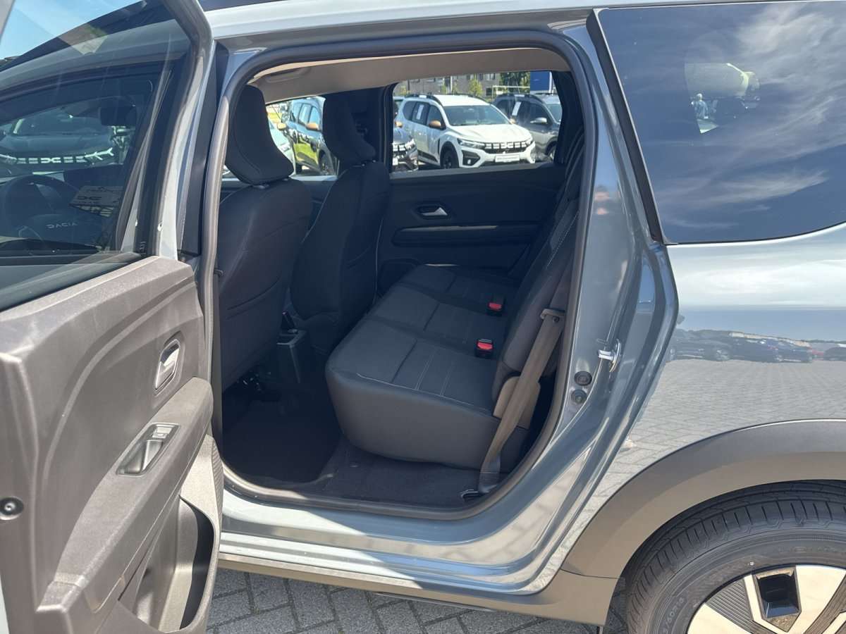 Fahrzeugbild eines Dacia Jogger