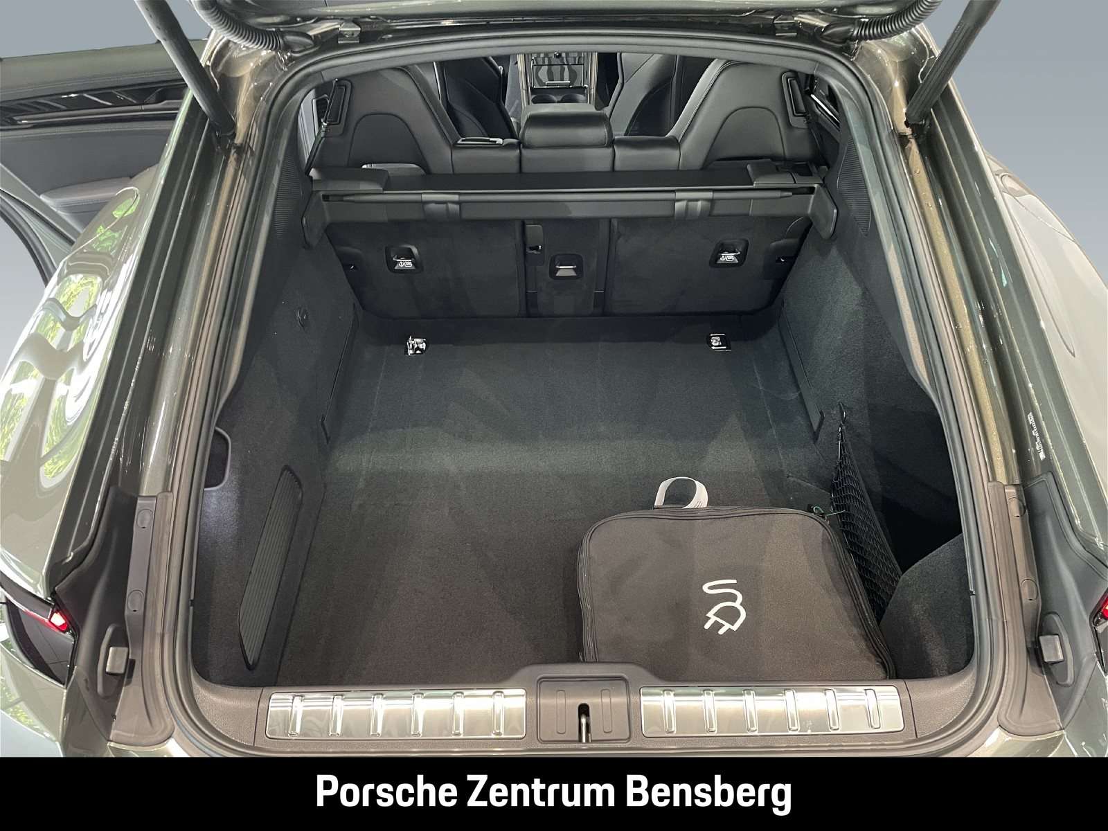 Fahrzeugbild eines Porsche Panamera