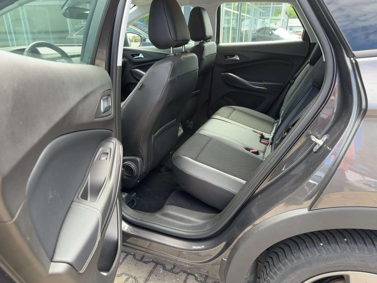Fahrzeugbild eines Opel Grandland X
