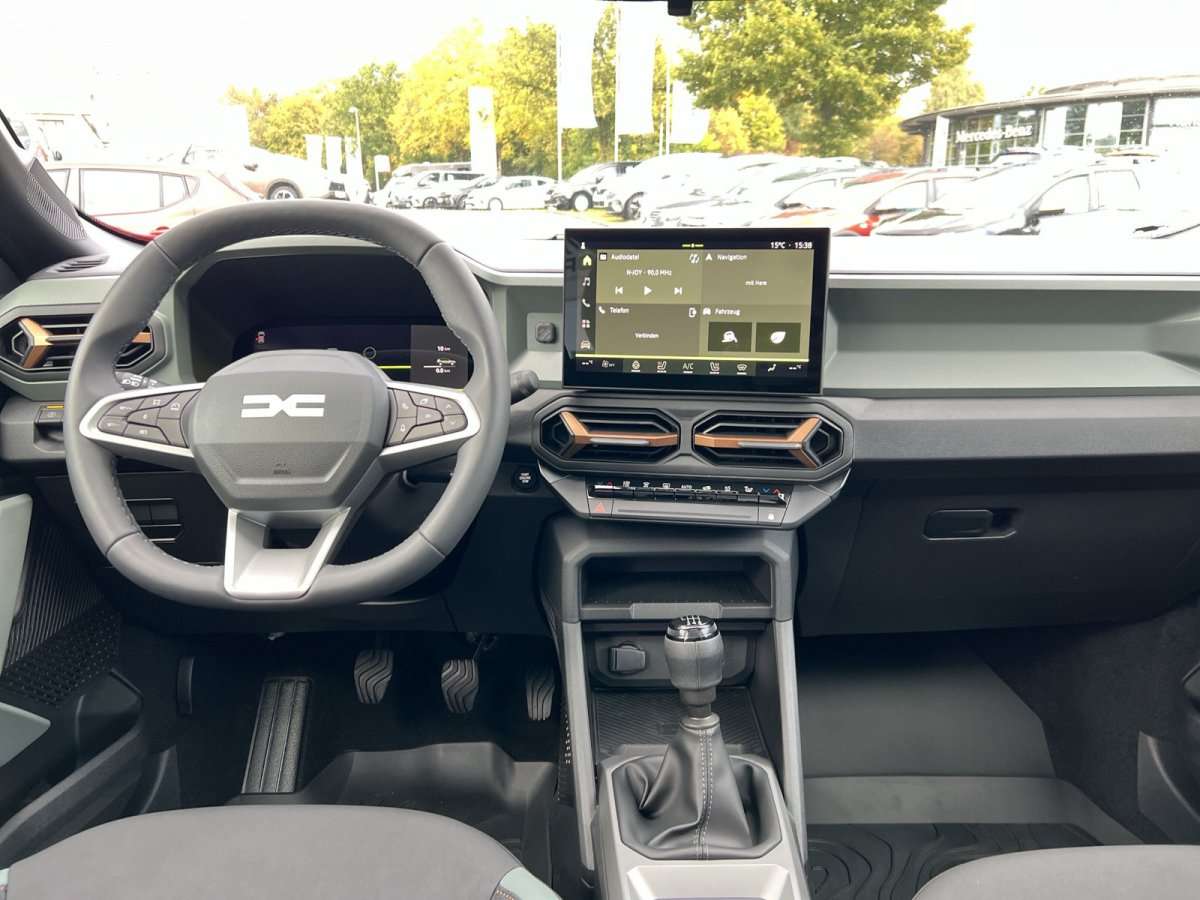 Fahrzeugbild eines Dacia Bigster