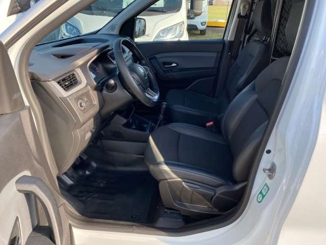 Fahrzeugbild eines Renault Express