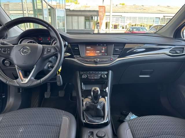 Fahrzeugbild eines Opel Astra