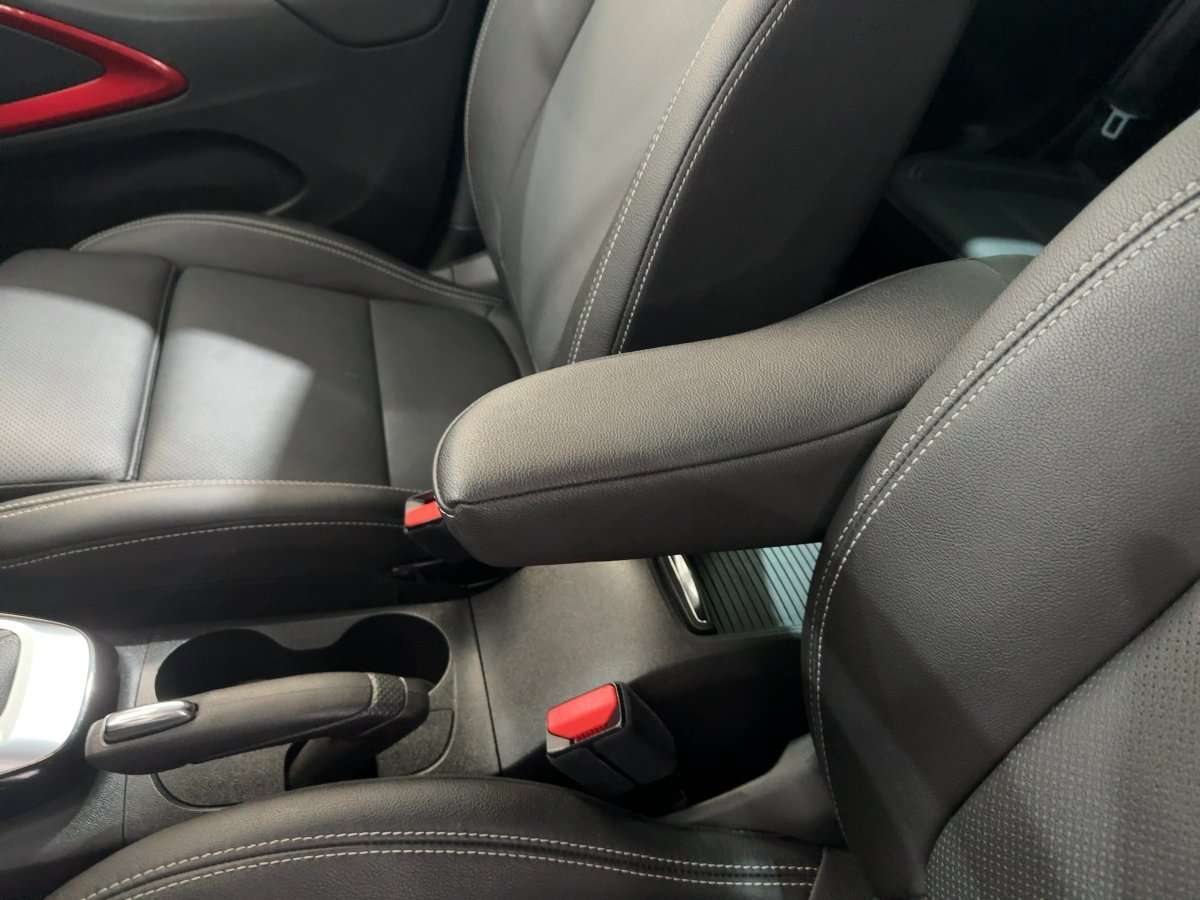 Fahrzeugbild eines Opel Crossland X