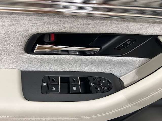 Fahrzeugbild eines Mazda CX-60