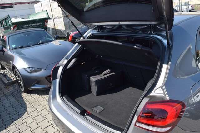 Fahrzeugbild eines Mercedes-Benz A-Klasse