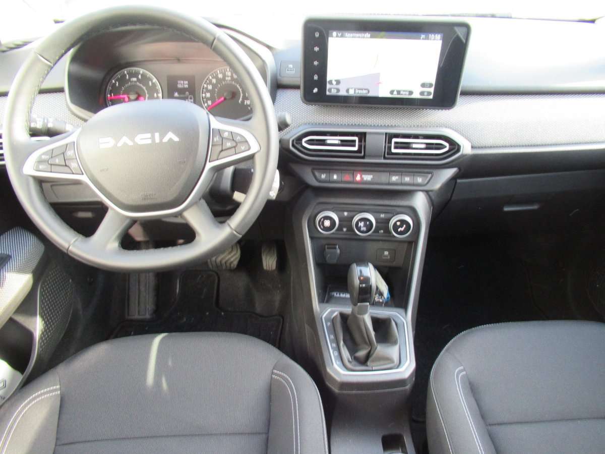 Fahrzeugbild eines Dacia Logan