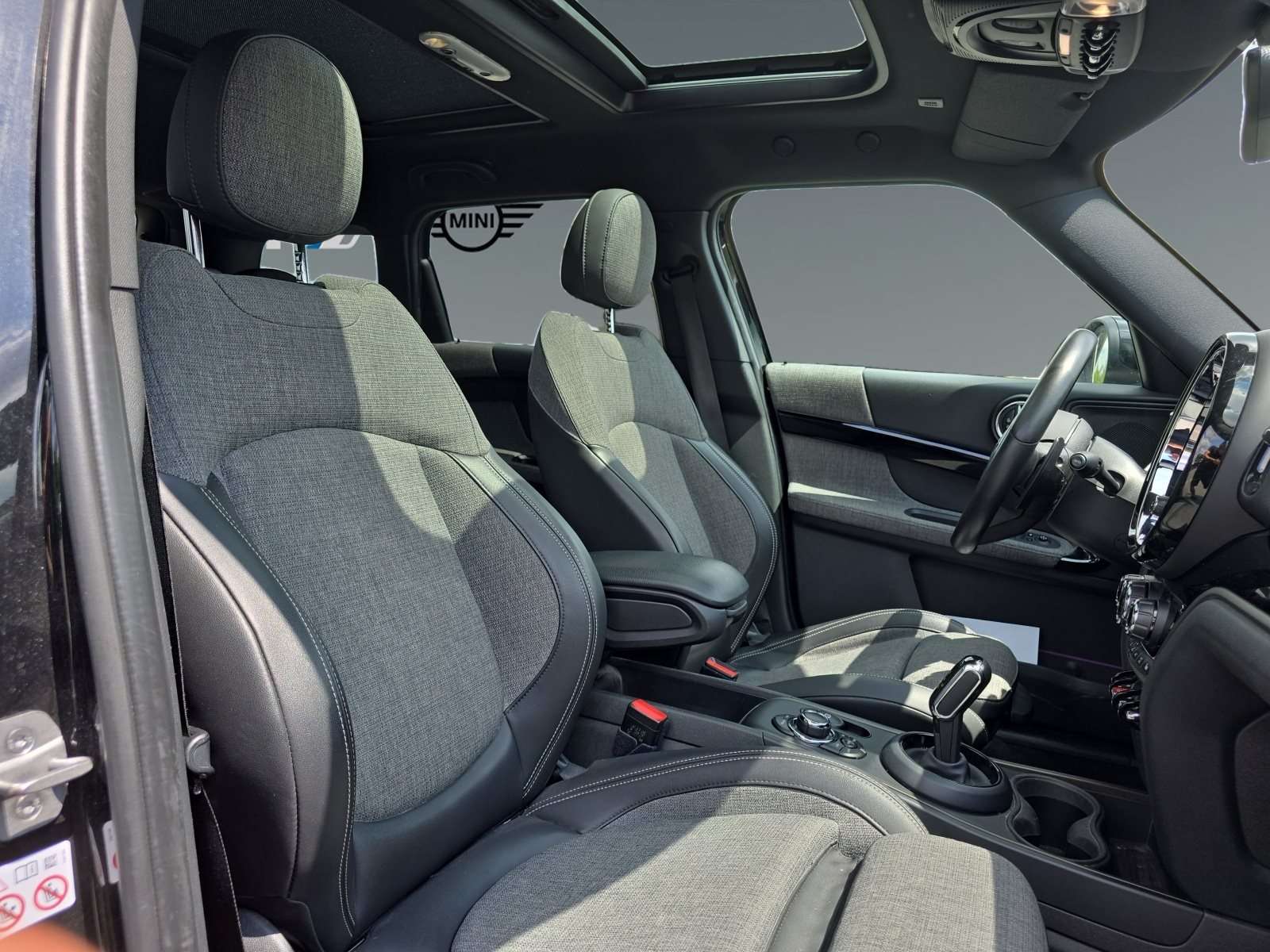 Fahrzeugbild eines MINI COOPER