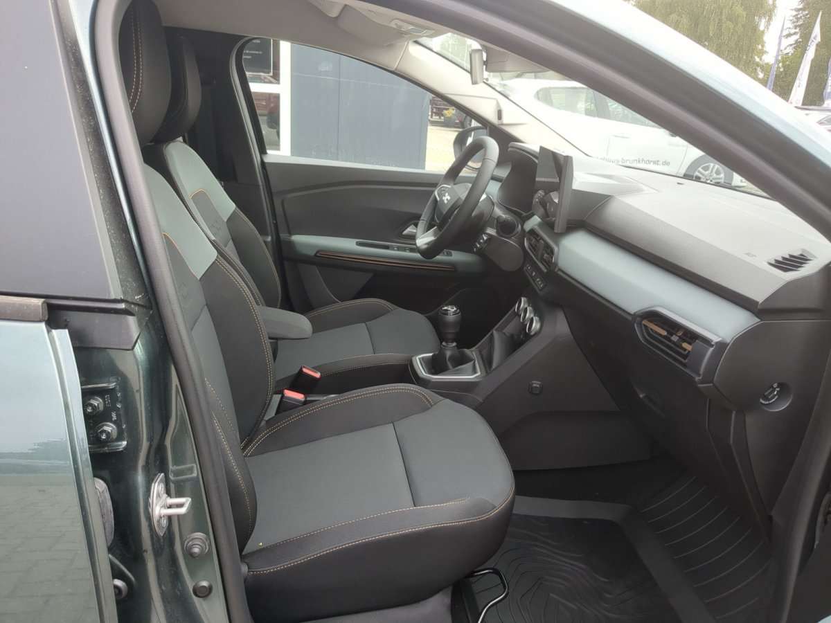 Fahrzeugbild eines Dacia Sandero