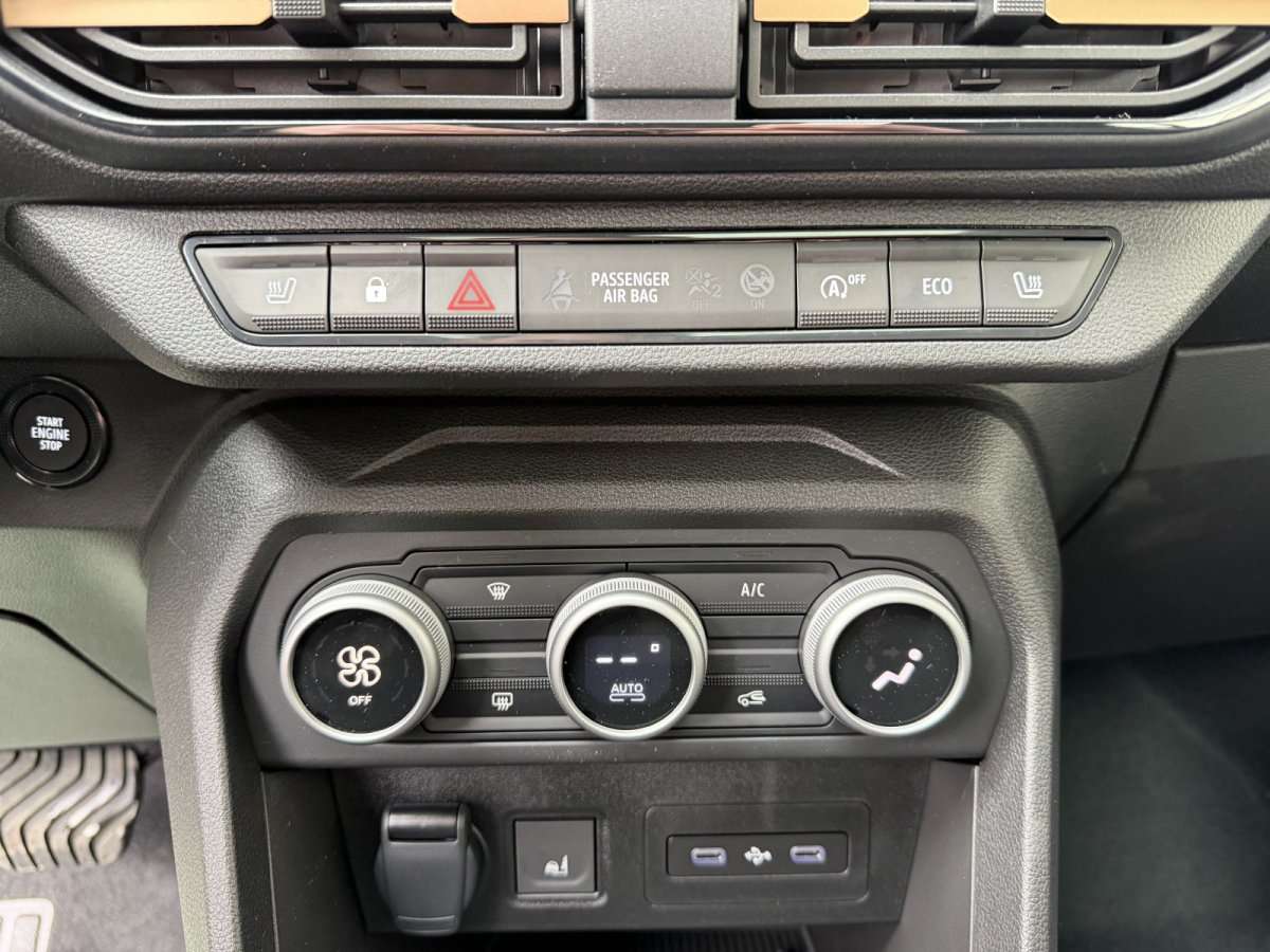 Fahrzeugbild eines Dacia Sandero