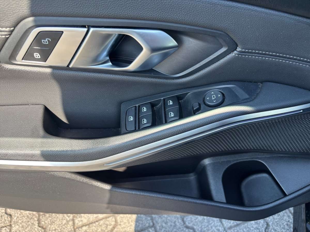 Fahrzeugbild eines BMW 3er-Reihe