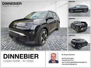 Schräge Frontansicht auf einen Kia EV3 , freigestellt