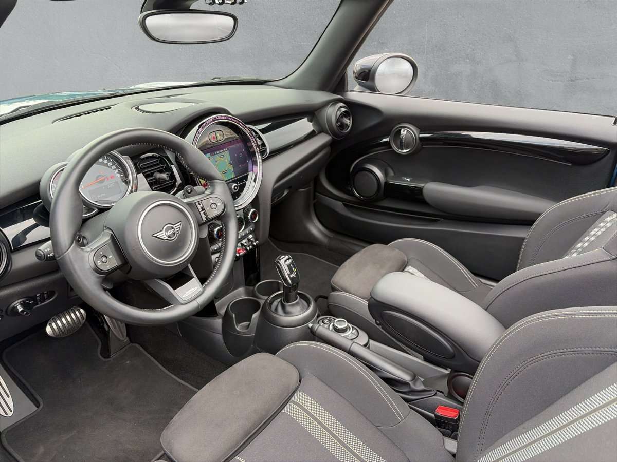 Fahrzeugbild eines MINI COOPER