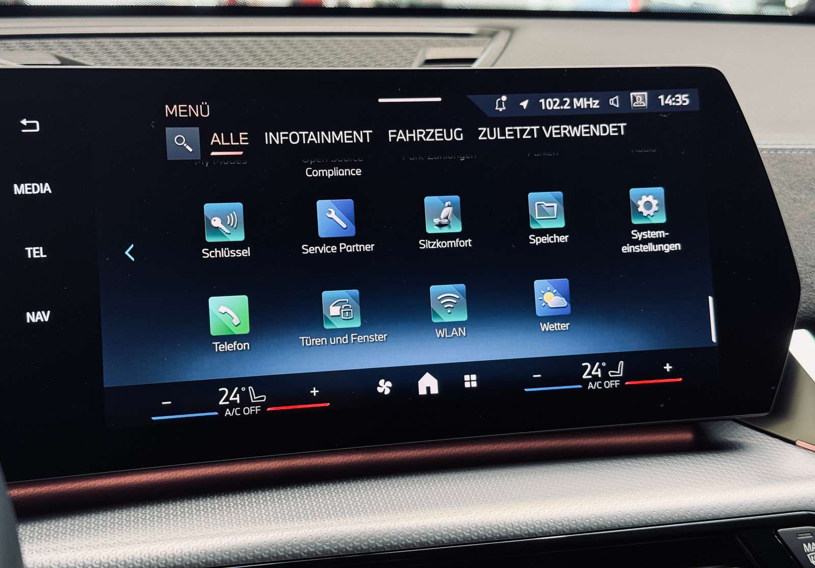 Fahrzeugbild eines BMW X2