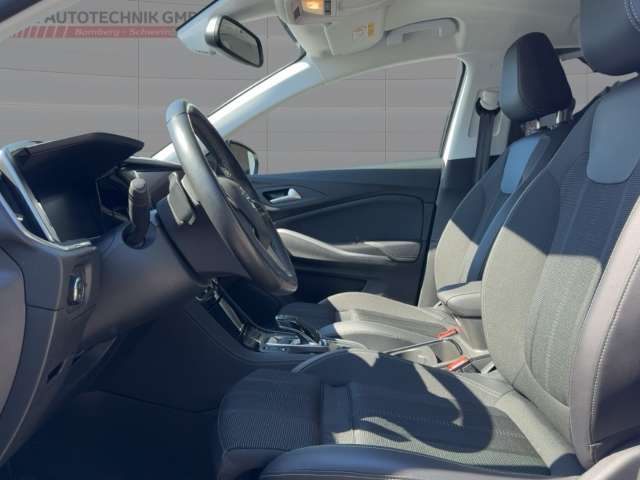 Fahrzeugbild eines Opel Grandland X