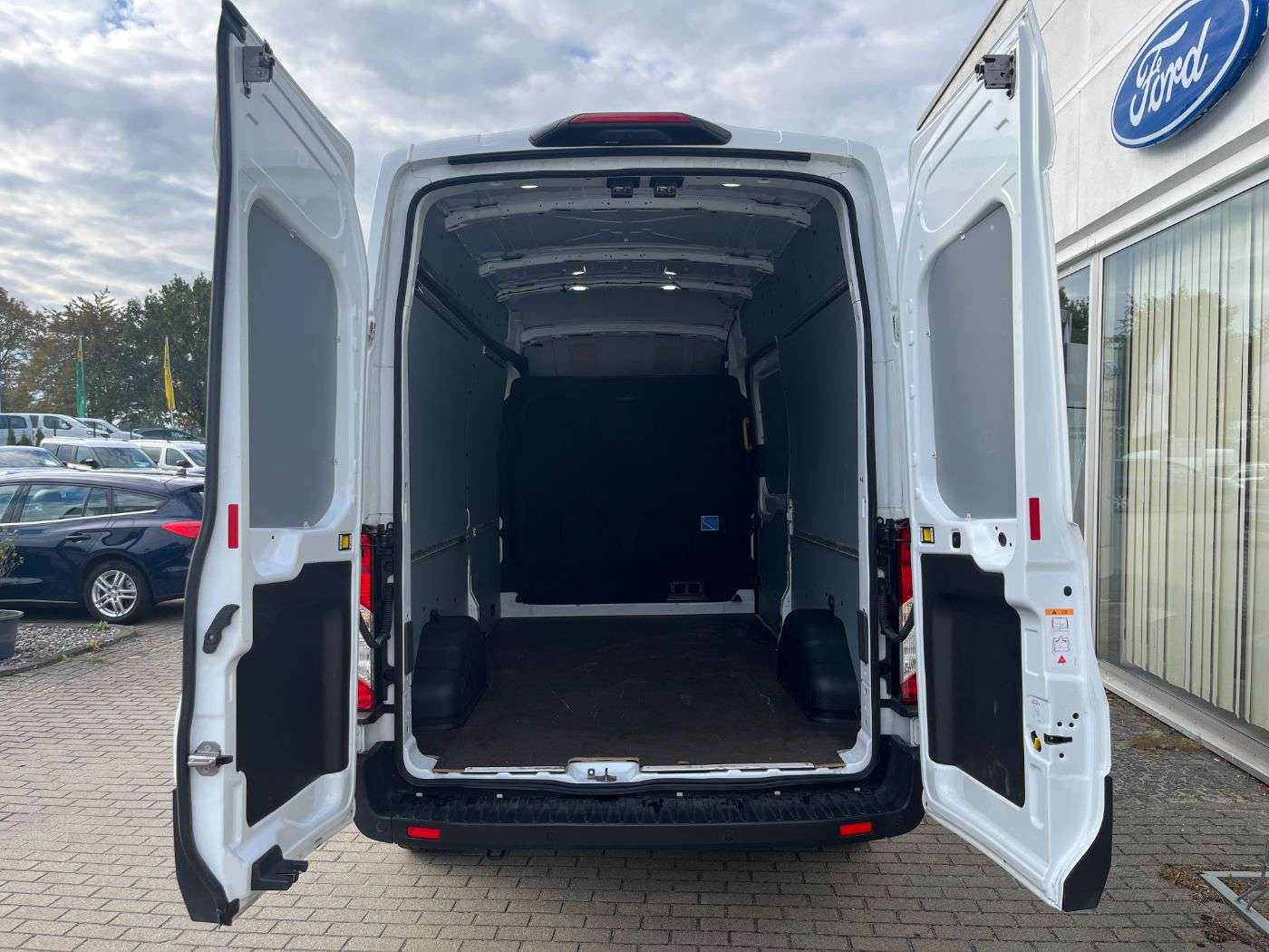 Fahrzeugbild eines Ford Transit