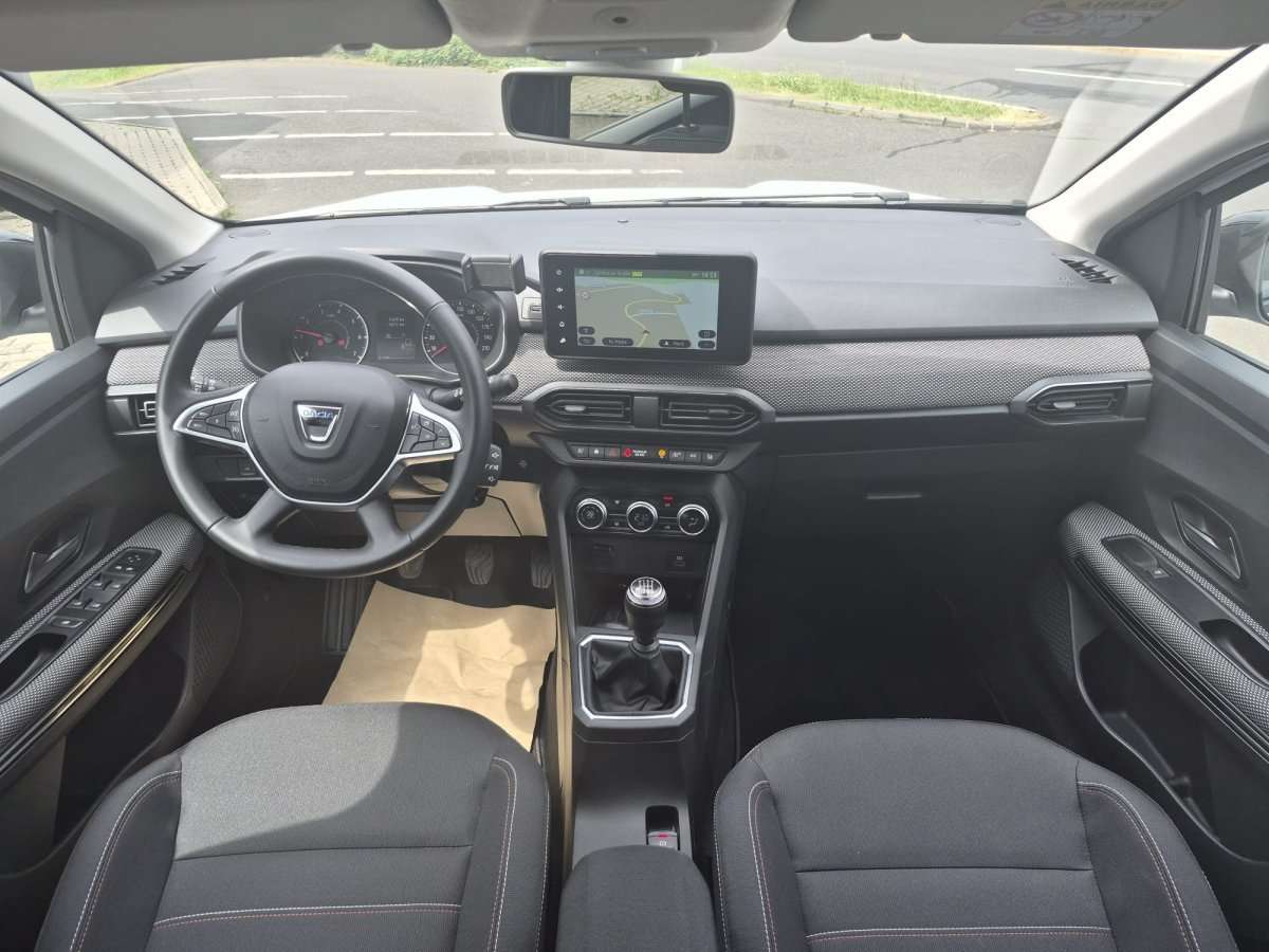 Fahrzeugbild eines Dacia Jogger
