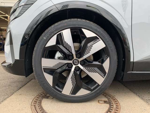 Fahrzeugbild eines Renault Megane E-TECH