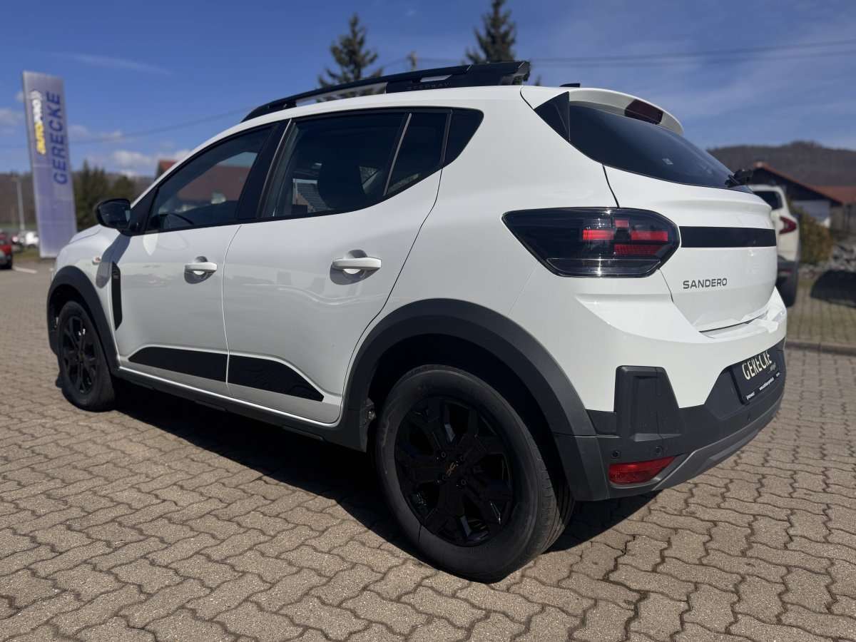 Fahrzeugbild eines Dacia Sandero