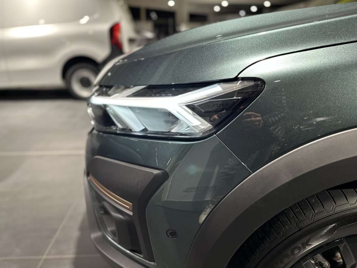 Fahrzeugbild eines Dacia Jogger